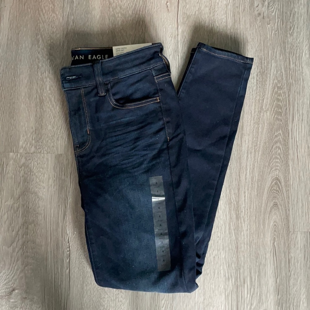 NWT American Eagle Hi-Rise Jegging